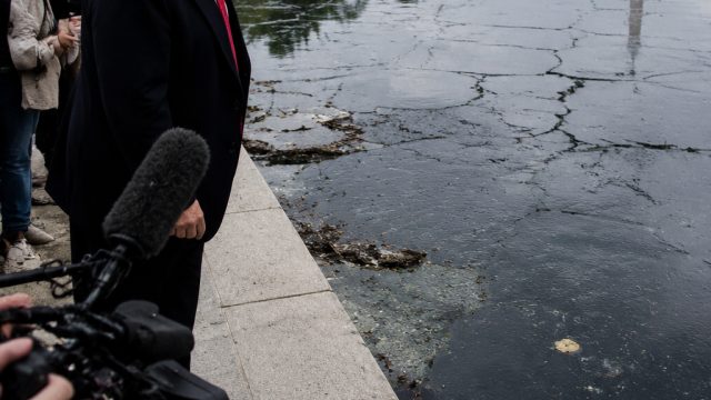 Reflecting Pool Concerns: Trump Shifts Blame Amid Surface Issues